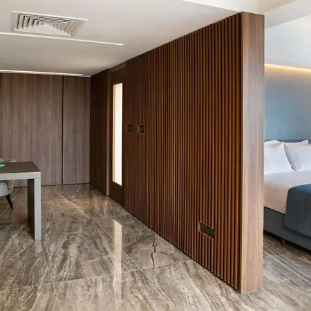 Mercure Larnaca Beach Resort-3